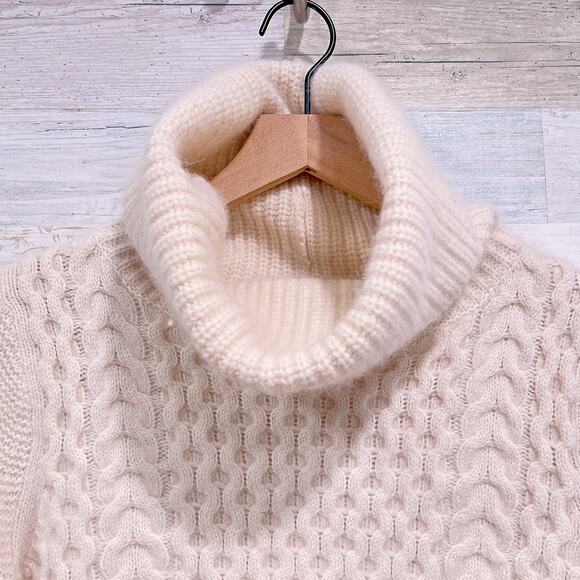 Club Monaco Angora Wool Cropped Cable Knit Turtleneck Sweater Cream Womens Small - Picture 2 of 8